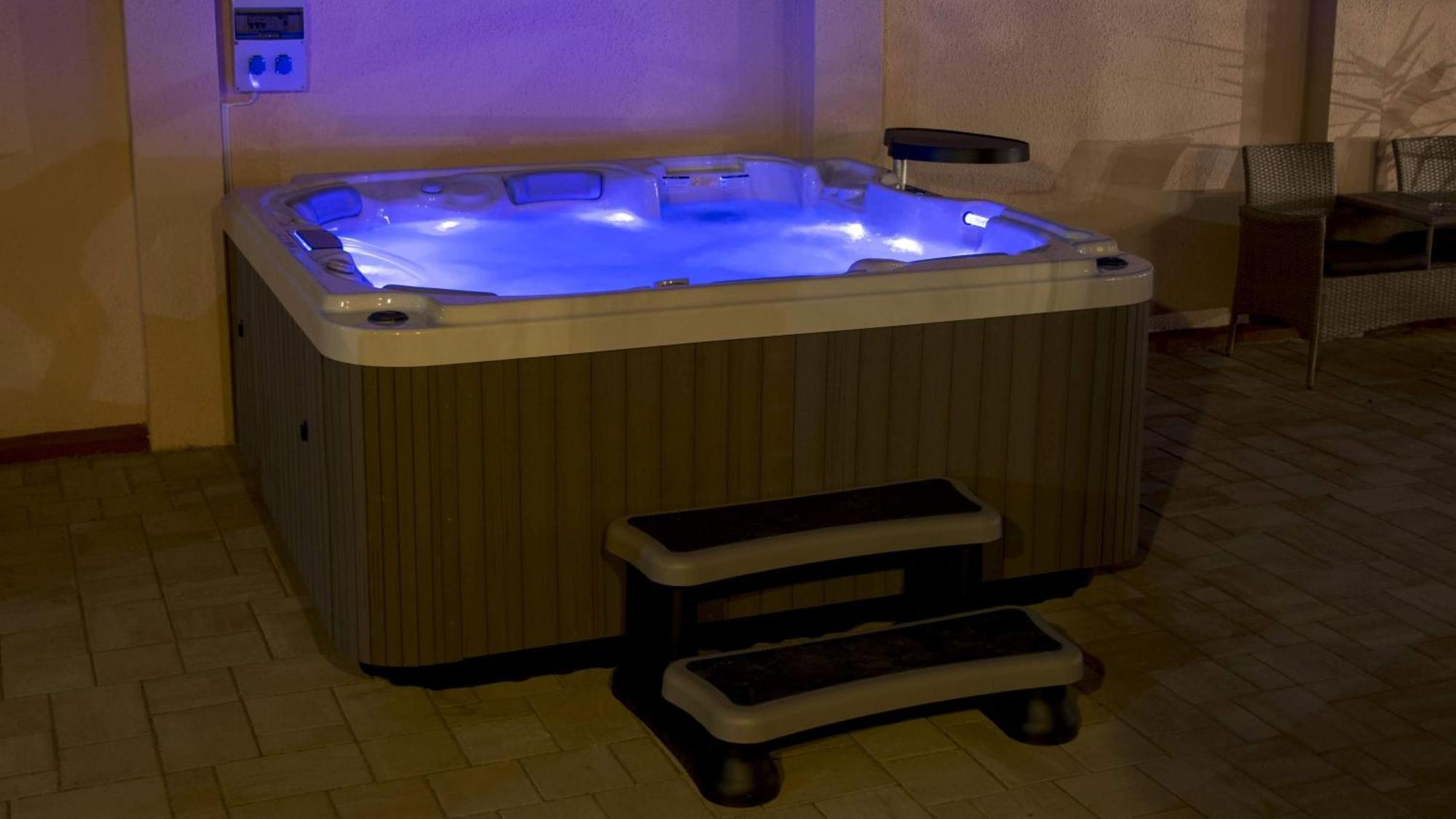 Csillag Panzio Hotel Vác Екстериор снимка