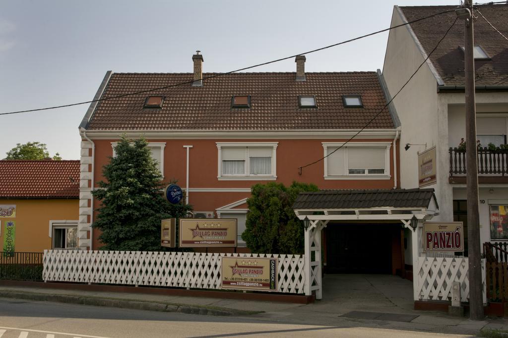 Csillag Panzio Hotel Vác Екстериор снимка