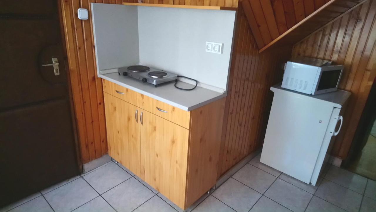 Csillag Panzio Hotel Vác Екстериор снимка